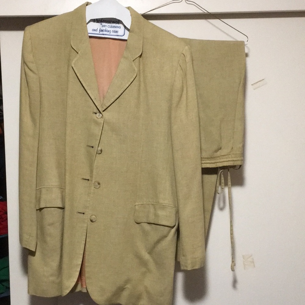 Diane B from New York suit